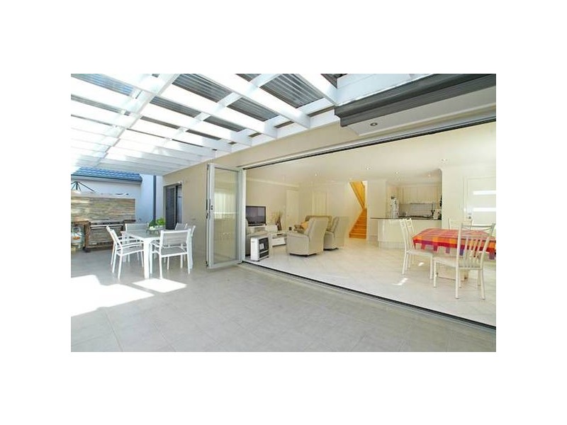 28 Bias Avenue, Bateau Bay NSW 2261