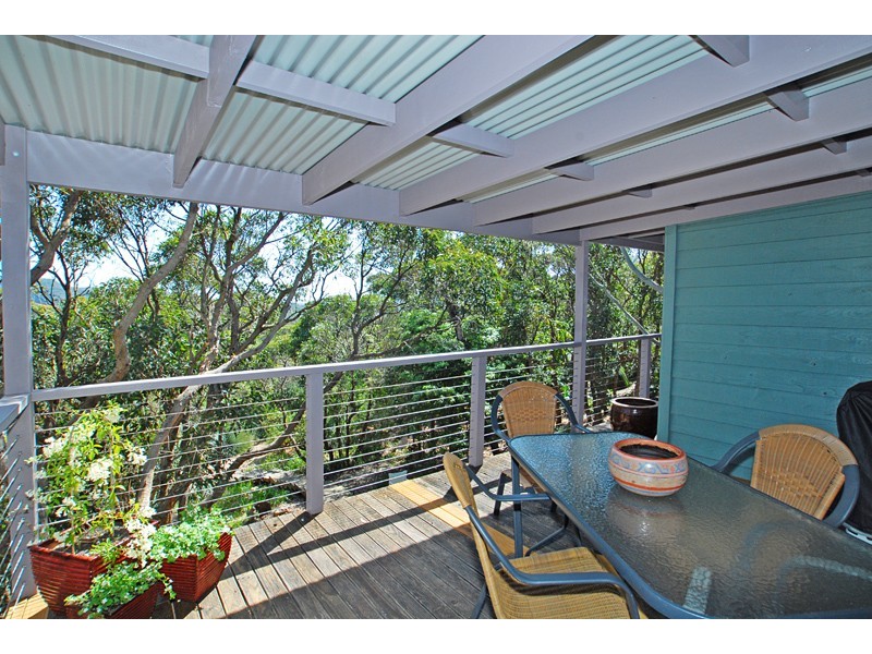 51 Boos Road, Forresters Beach NSW 2260