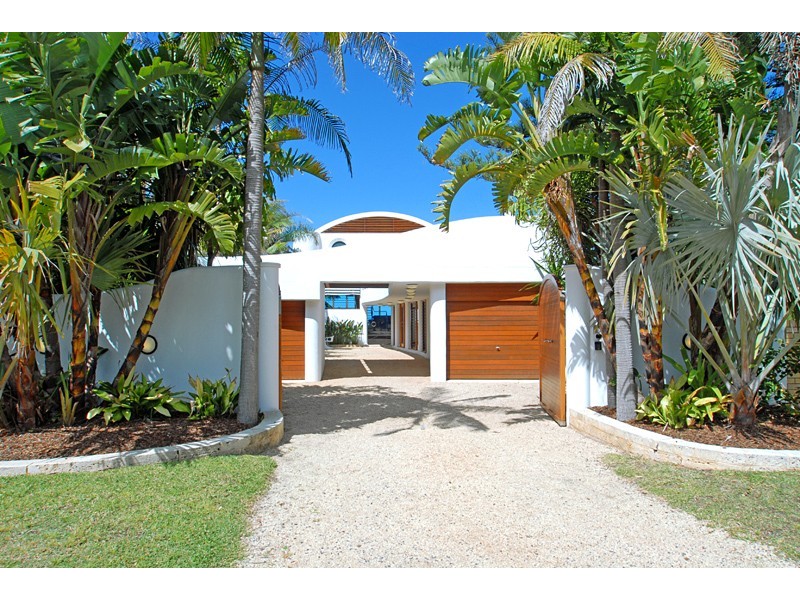 32 North Avoca Parade, North Avoca NSW 2260