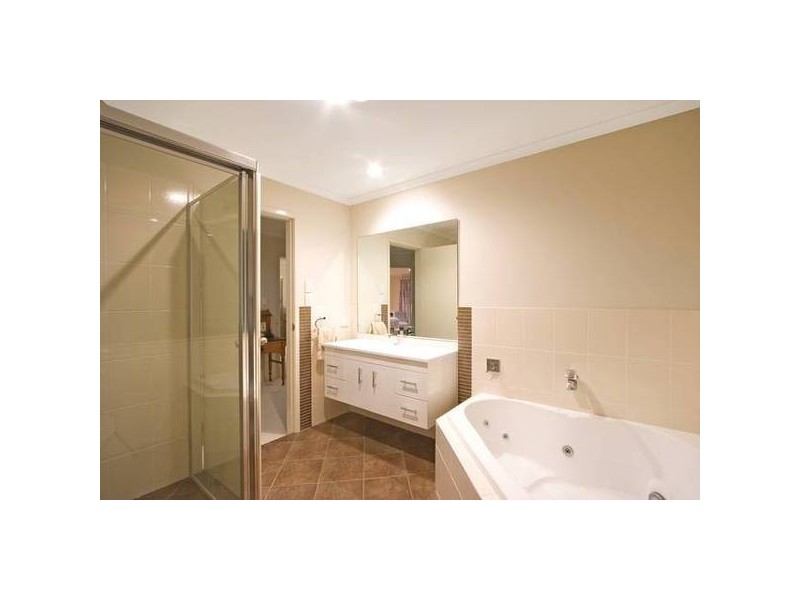 113 Willoughby Rd, Terrigal NSW 2260