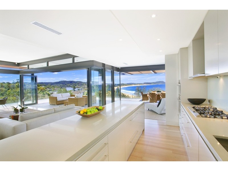 3/2 Whiting Avenue, Terrigal NSW 2260