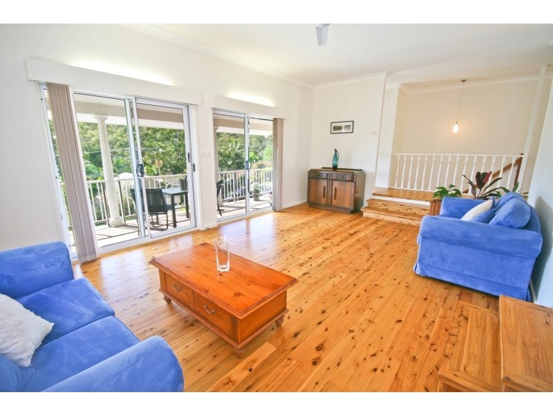 10 Gill Avenue, Avoca Beach NSW 2251