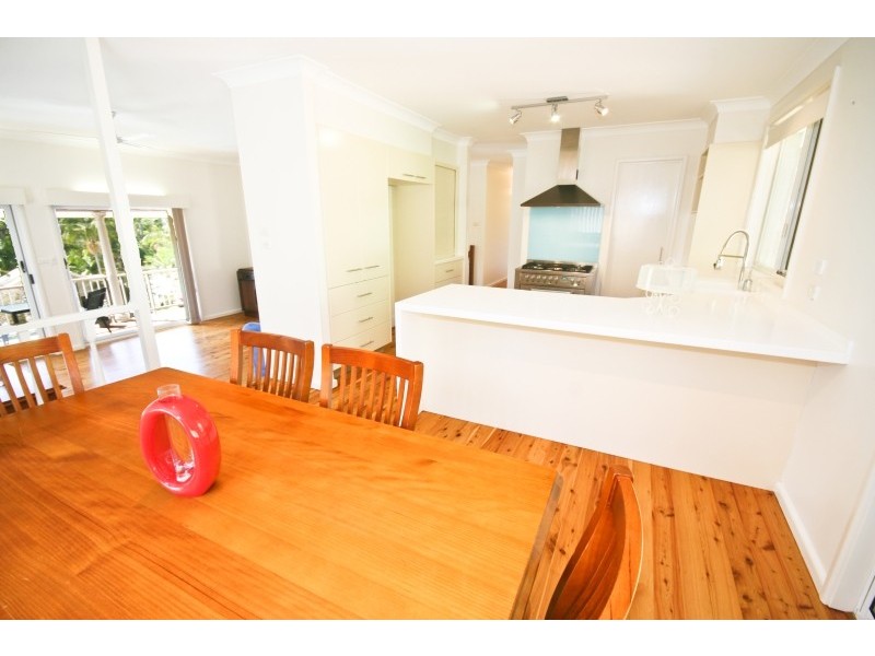 10 Gill Avenue, Avoca Beach NSW 2251