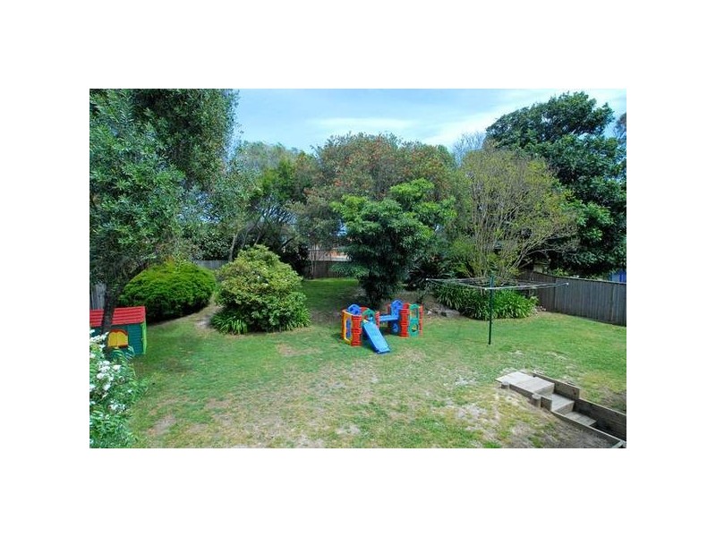 66 Old Gosford Rd, Wamberal NSW 2260