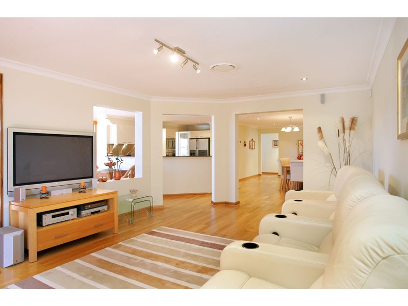 1 Waters Way, Bateau Bay NSW 2261