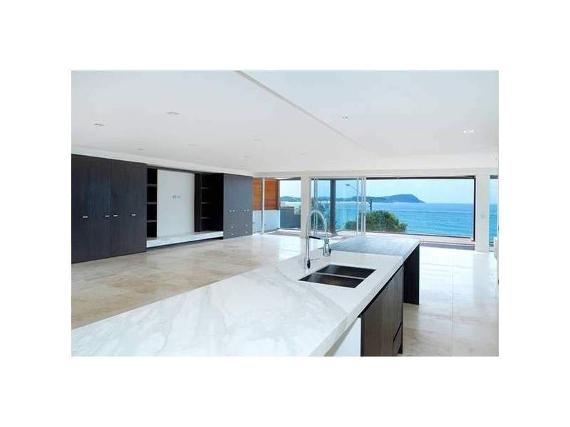 2/132 Terrigal Drive, Terrigal NSW 2260