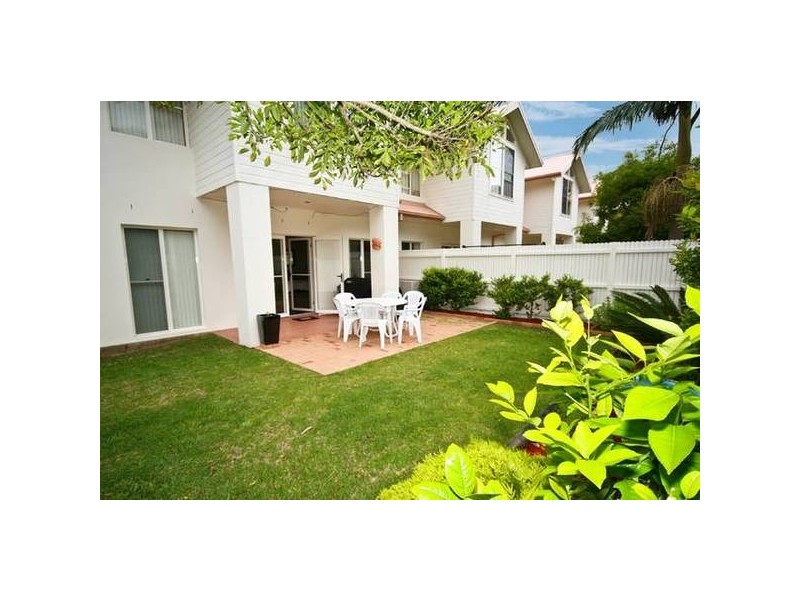 7/14 Barrington Rd, Terrigal NSW 2260