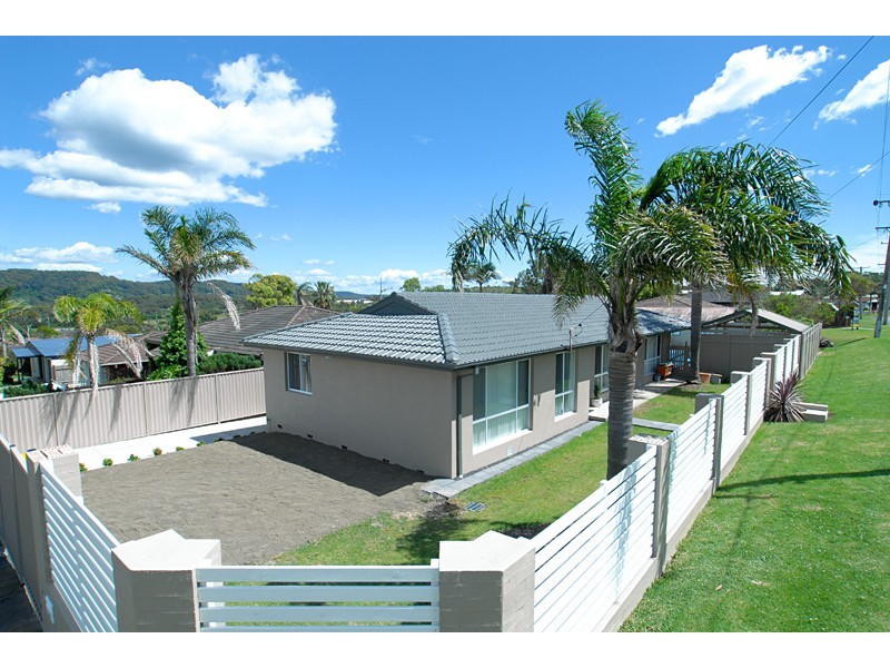 22 Lewis Crescent, Forresters Beach NSW 2260