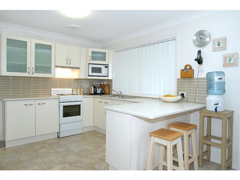 22 Lewis Crescent, Forresters Beach NSW 2260