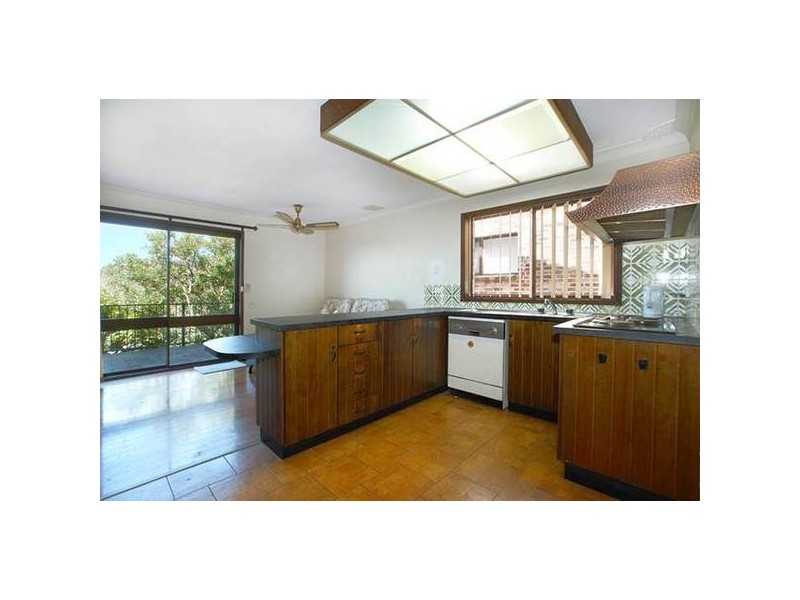 10 Charles Kay Drive, Terrigal NSW 2260