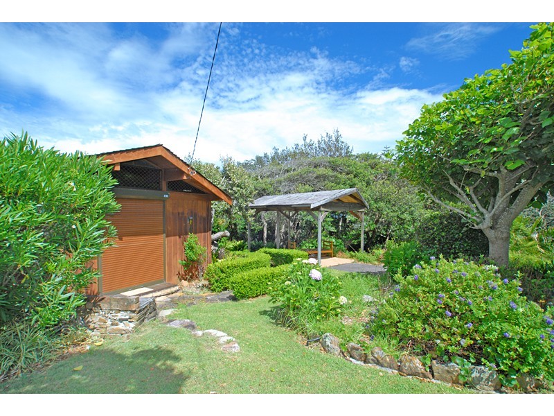 14 Coast Road, North Avoca NSW 2260