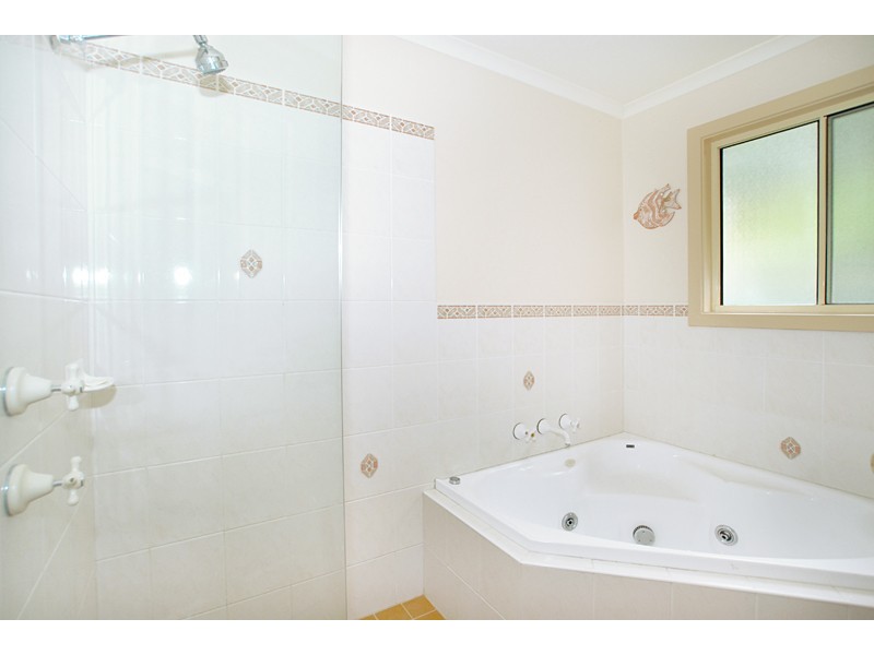 21 Duncan Road, North Avoca NSW 2260