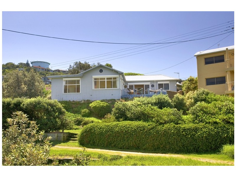 1 Tarun Road, North Avoca NSW 2260