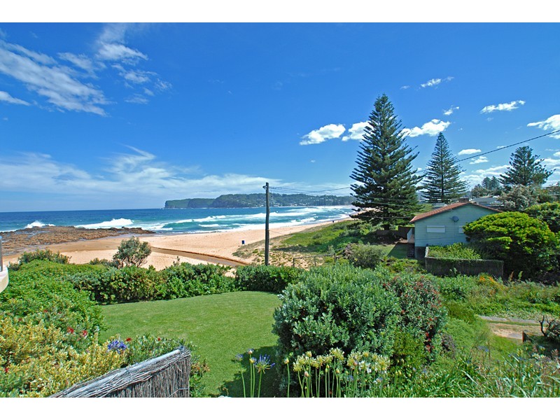 1 Tarun Road, North Avoca NSW 2260