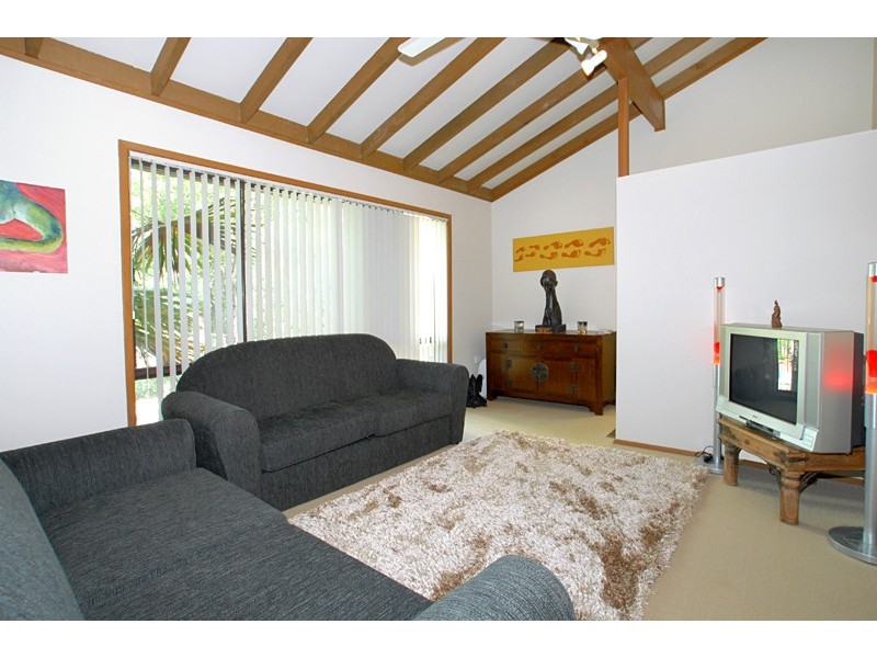 6 Duncan Road, North Avoca NSW 2260