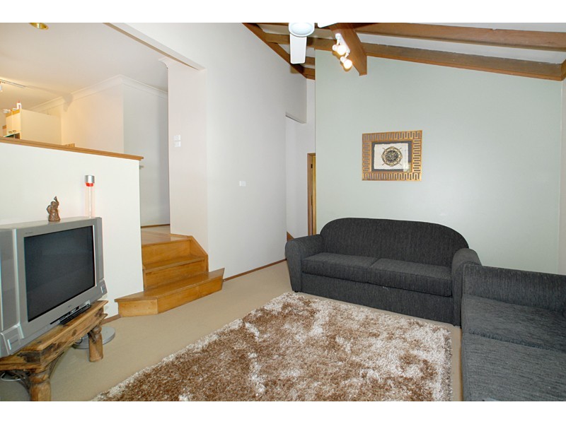 6 Duncan Road, North Avoca NSW 2260