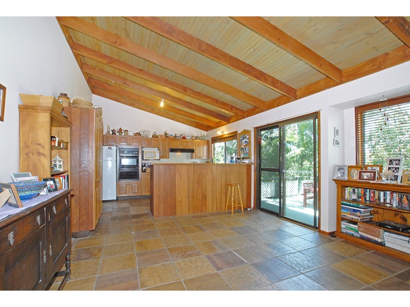 20 Northview Drive, Bateau Bay NSW 2261