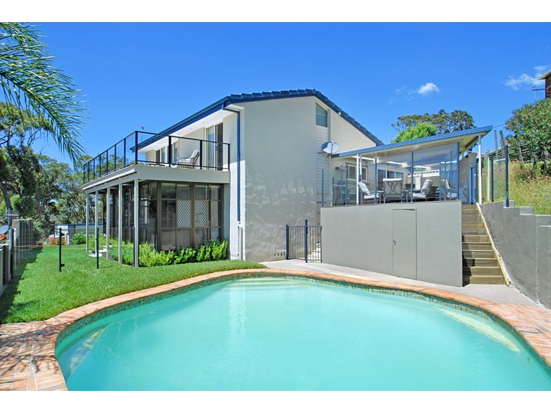 19 Mossman Avenue, Bateau Bay NSW 2261