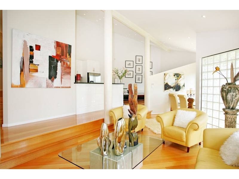 4 Curtis Close, Green Point NSW 2251