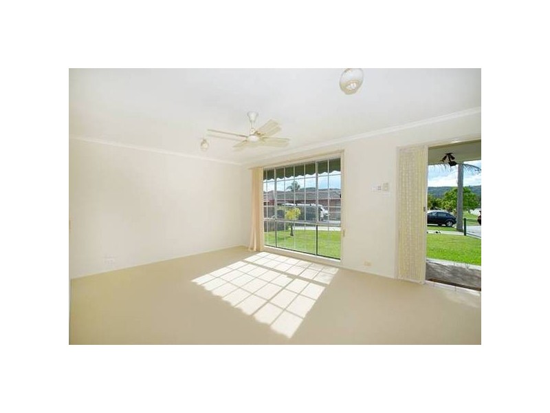 6 Finch Place, Bateau Bay NSW 2261