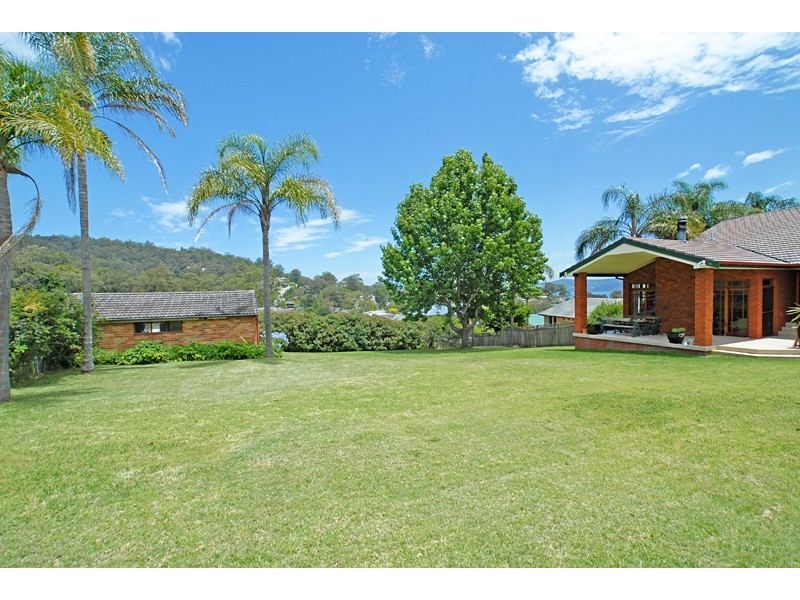 35 Asca Drive, Green Point NSW 2251