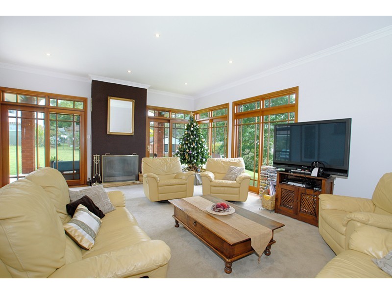 35 Asca Drive, Green Point NSW 2251
