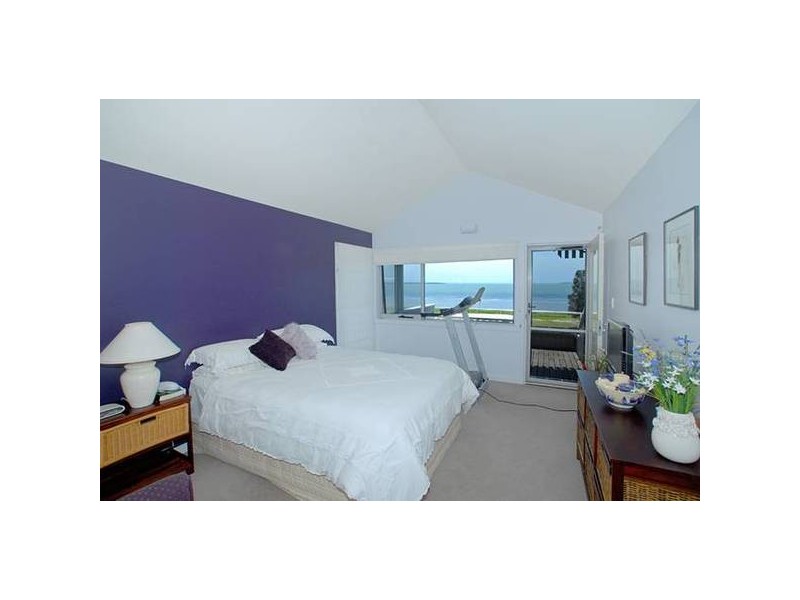11 Hinemoa Avenue, Killarney Vale NSW 2261