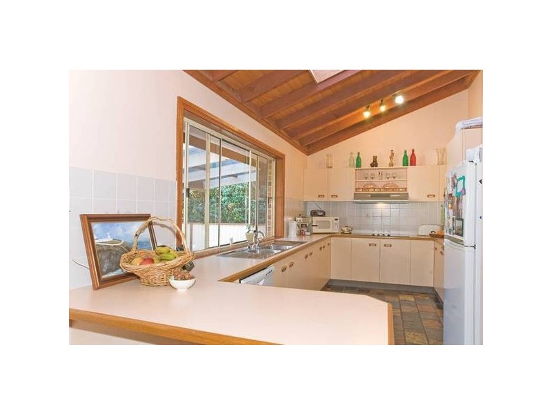 64 Windsor Road, Wamberal NSW 2260