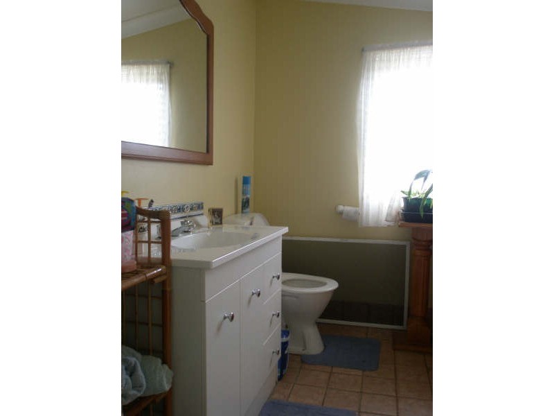 34 Lloyd Street, Burraga NSW 2795