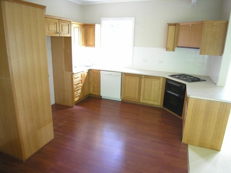 4 Armstrong Street, Wentworth Falls NSW 2782