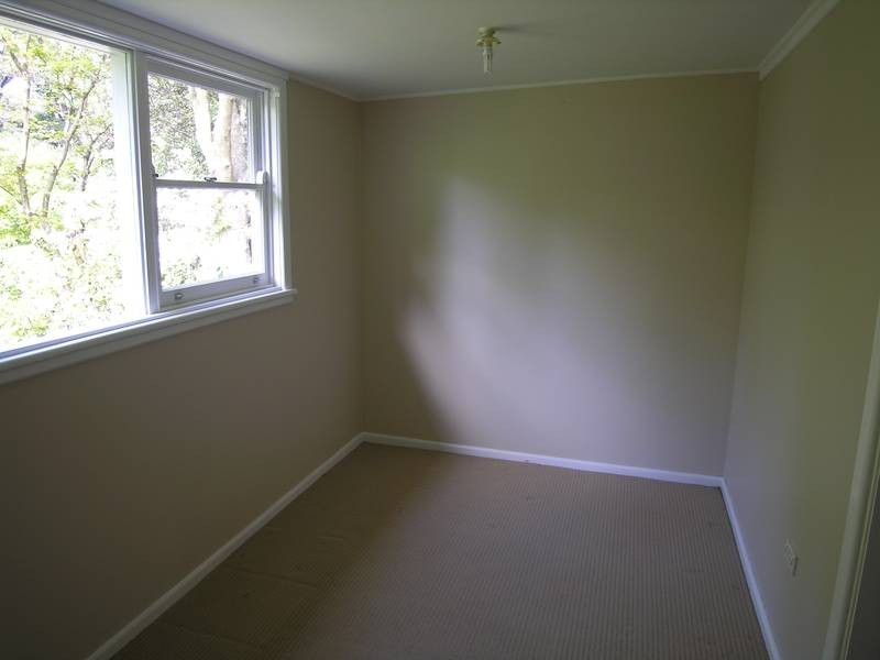 4 Armstrong Street, Wentworth Falls NSW 2782