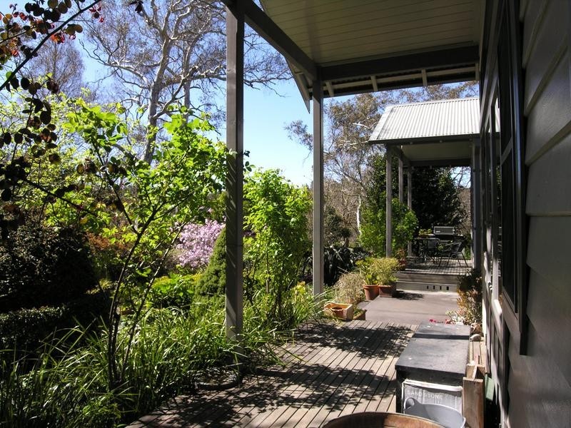 2 Balmoral Road, Leura NSW 2780
