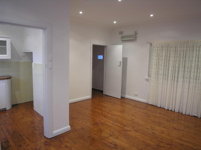 Flat 2/1 Birdwood Avenue, Katoomba NSW 2780