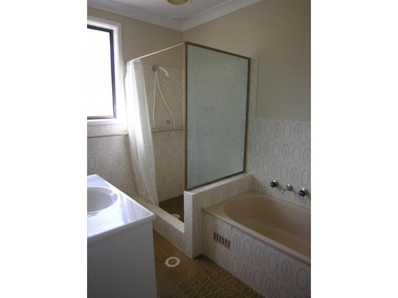 24 Blackheath Street, Leura NSW 2780