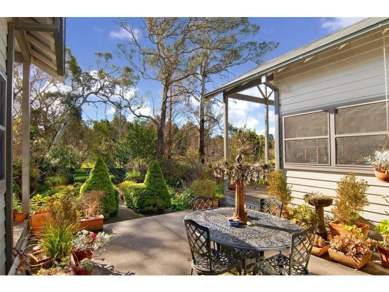 2 and 4 Balmoral, Leura NSW 2780