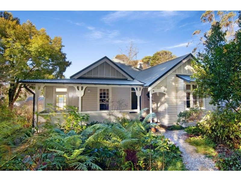 2 and 4 Balmoral, Leura NSW 2780