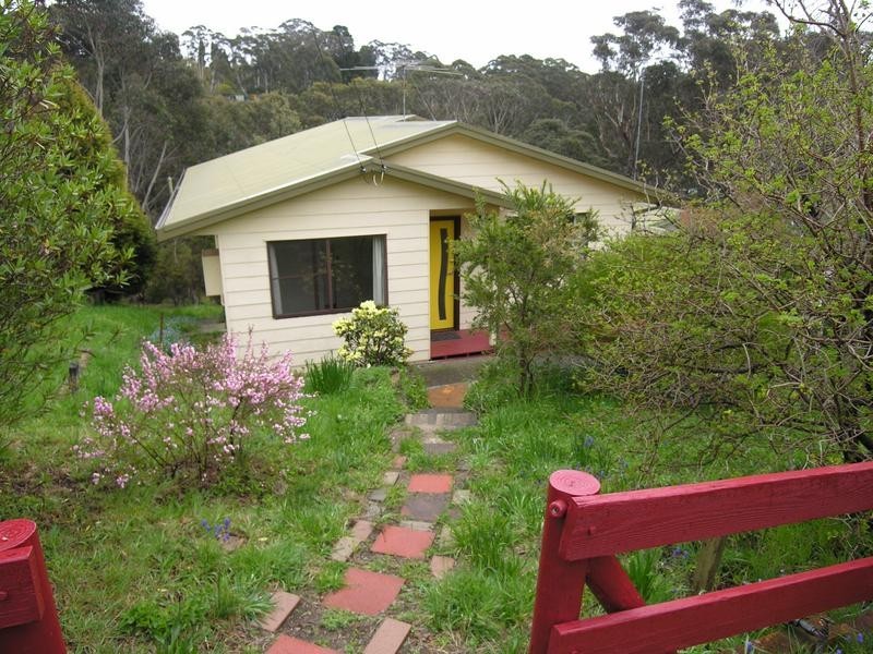 6 Eunoe Street, Katoomba NSW 2780