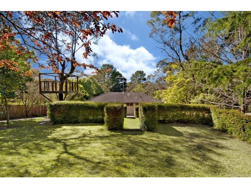 23 Jamieson Street, Wentworth Falls NSW 2782