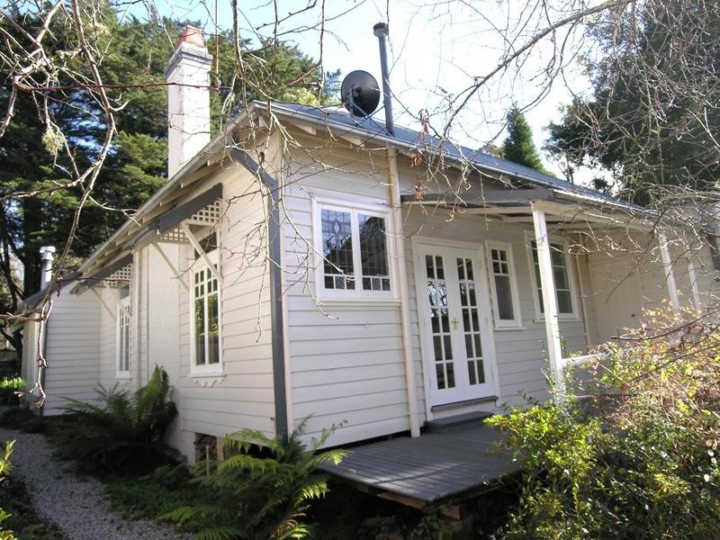 4 Balmoral Road, Leura NSW 2780