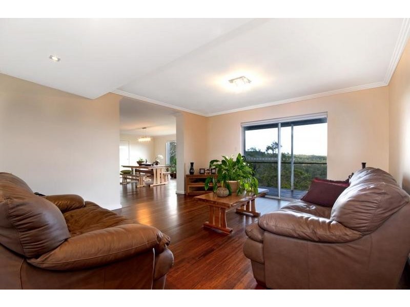 28 Maple Grove, Wentworth Falls NSW 2782
