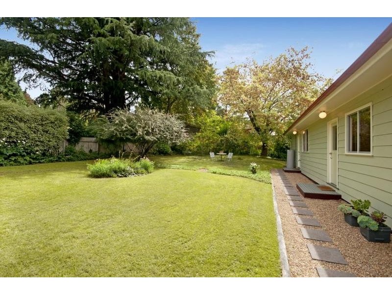 10 Scott Avenue, Leura NSW 2780