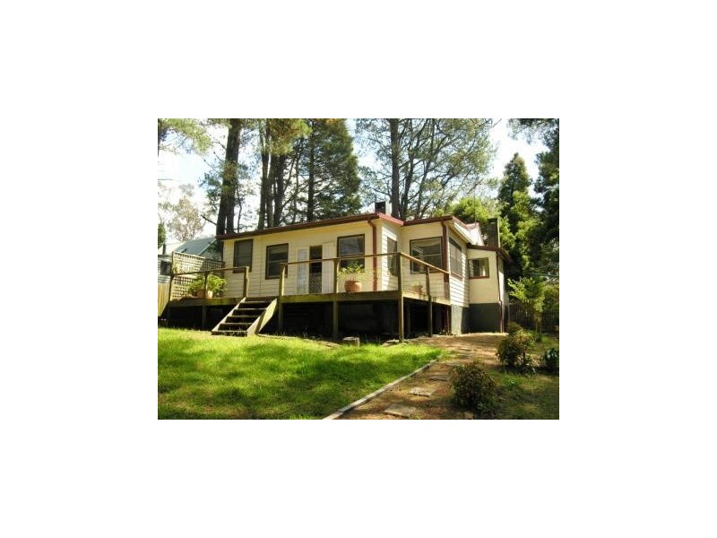 81 Minni Ha Ha Rd, Katoomba NSW 2780