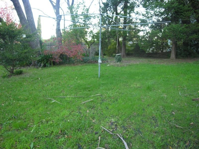 90 Valley Road, Wentworth Falls NSW 2782