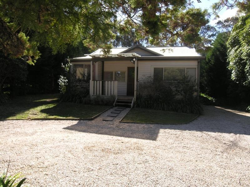 14 Lawson View Parade, Wentworth Falls NSW 2782