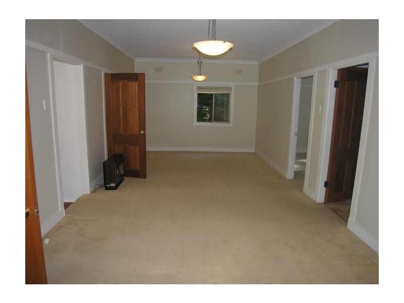 14 Lawson View Parade, Wentworth Falls NSW 2782