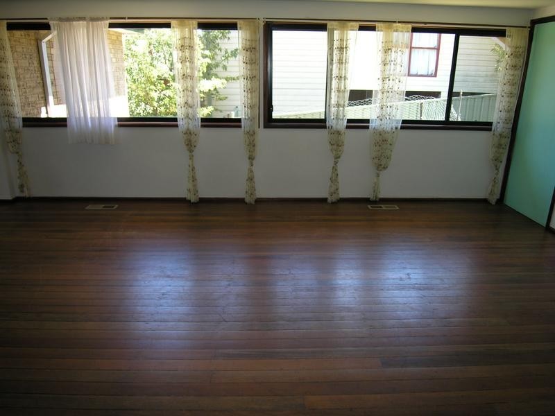 24 Banksia Road, Wentworth Falls NSW 2782