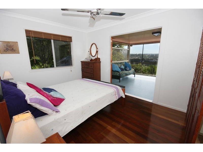 31 Panorama Drive, Nambour QLD 4560