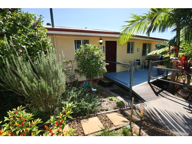 31 Panorama Drive, Nambour QLD 4560