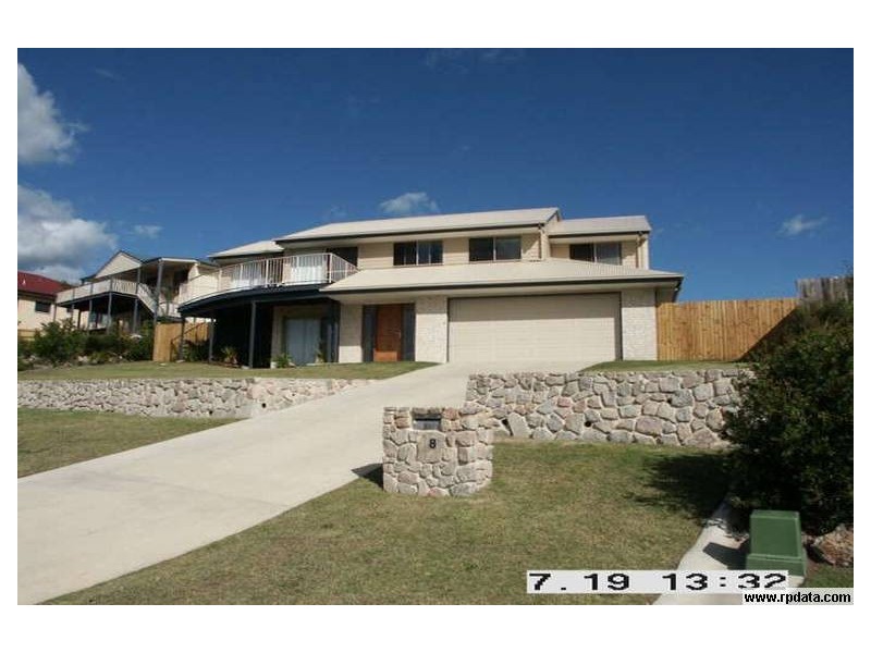 8 Dalzell Court, Nambour QLD 4560