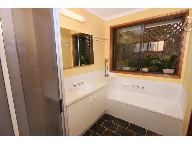 8 Etep Court, Nambour QLD 4560